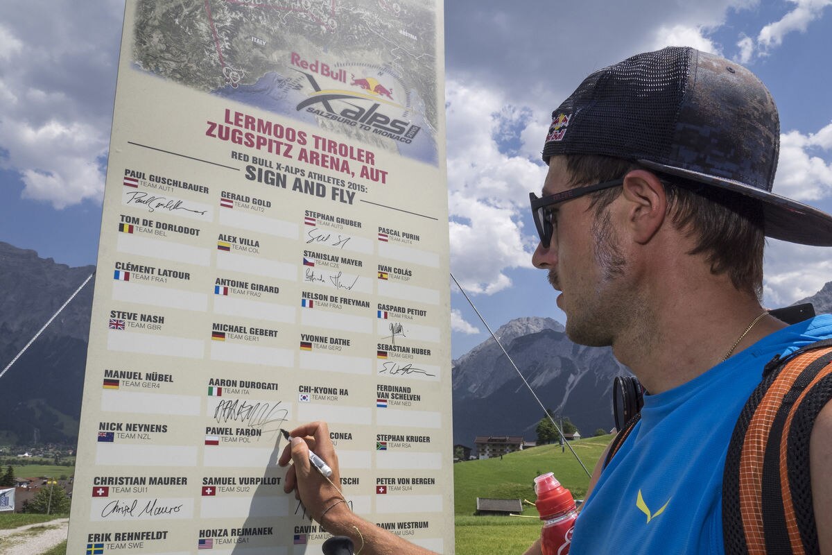 Aaron Durogati (ITA) performs during Red Bull X-Alps in Lermoos, Austria on July 7th 2015 // Vitek Ludvik/Red Bull Content Pool // SI201507070536 // Usage for editorial use only // 