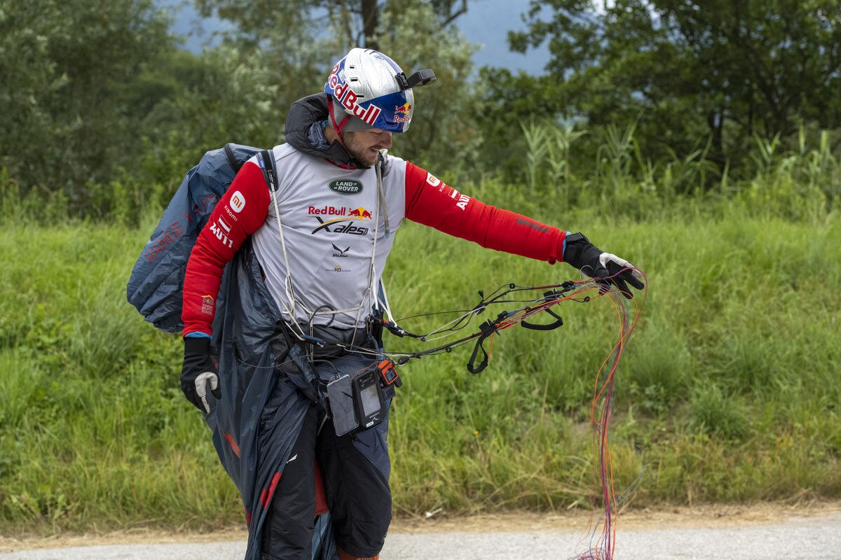 AUT1 landing during X-Alps at lake Como, Italy on June 29, 2021