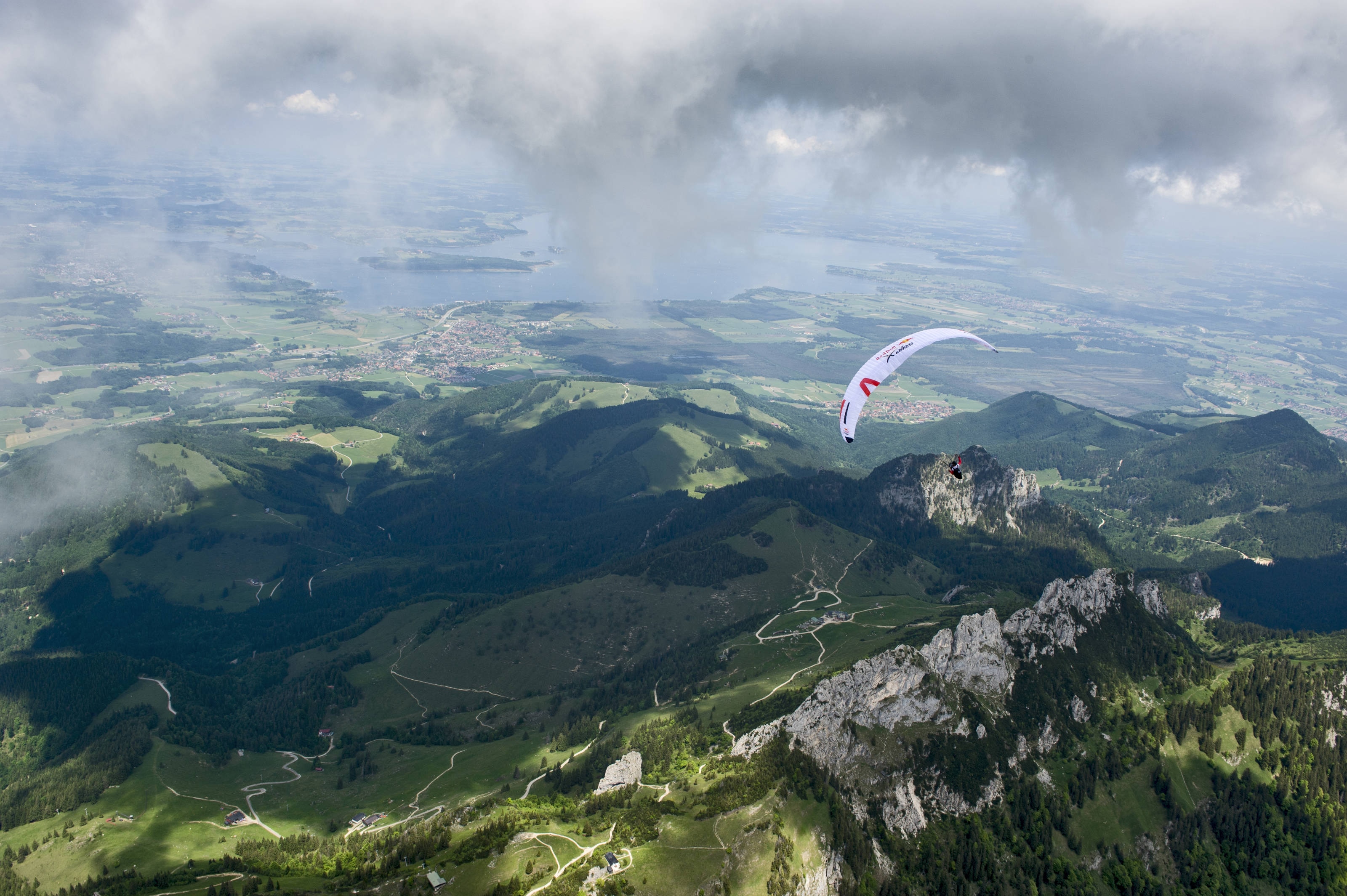 Participant flies during the Red Bull X-Alps preparations in Aschau, Germany on June 3, 2017 // Felix Woelk/Red Bull Content Pool // SI201707070631 // Usage for editorial use only //