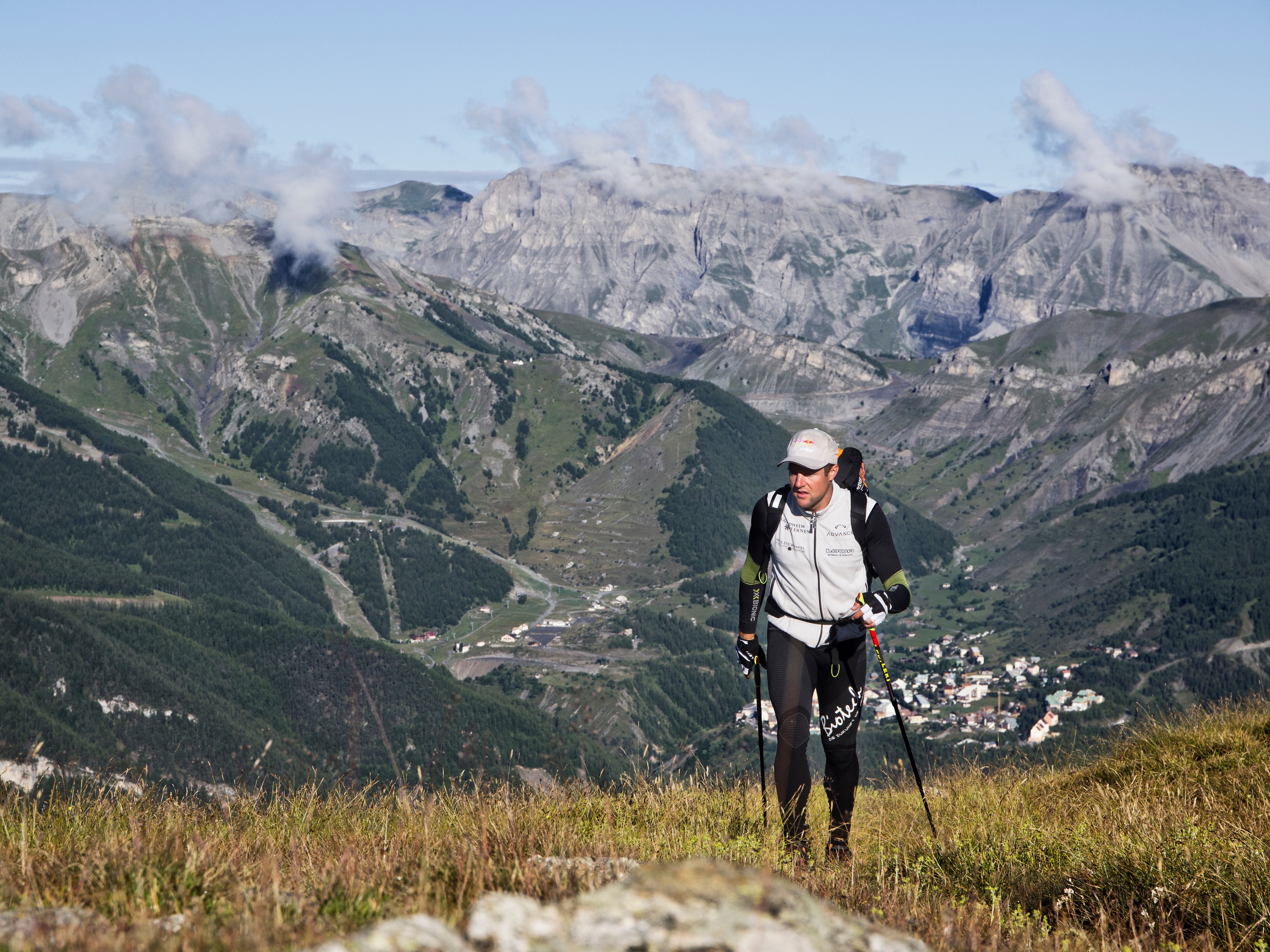 Christian maurer (SUI1) is hiking to take off for his last flyhgt to Monaco from Le Borguet/ Serriere du Camp on July 28th during the Red Bull X-Alps 2011